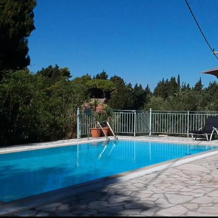 Gastouri Villa Pascalia With Heated Pool In October And Views Achilleion ภายนอก รูปภาพ