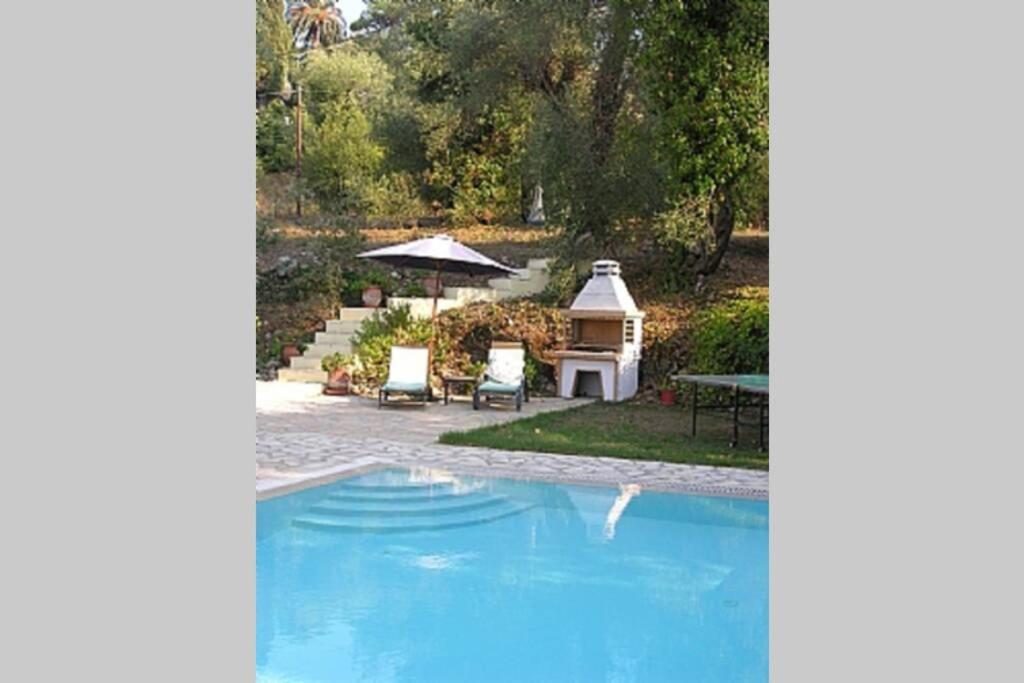 Gastouri Villa Pascalia With Heated Pool In October And Views Achilleion ภายนอก รูปภาพ