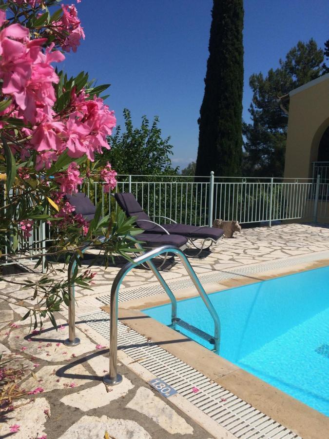 Gastouri Villa Pascalia With Heated Pool In October And Views Achilleion ภายนอก รูปภาพ