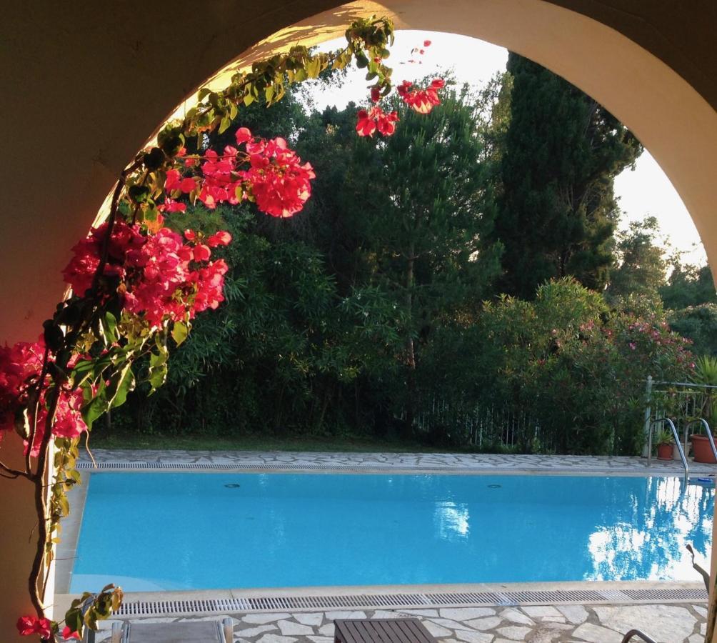 Gastouri Villa Pascalia With Heated Pool In October And Views Achilleion ภายนอก รูปภาพ