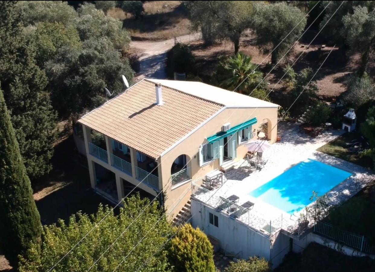 Gastouri Villa Pascalia With Heated Pool In October And Views Achilleion ภายนอก รูปภาพ
