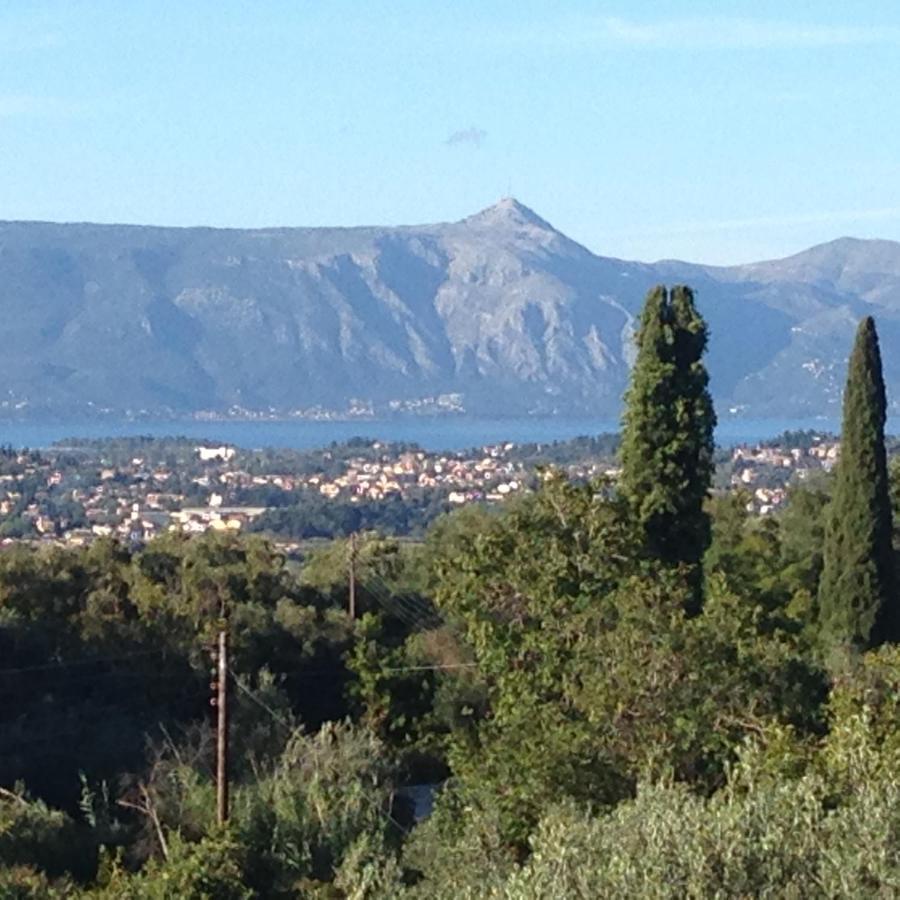 Gastouri Villa Pascalia With Heated Pool In October And Views Achilleion ภายนอก รูปภาพ